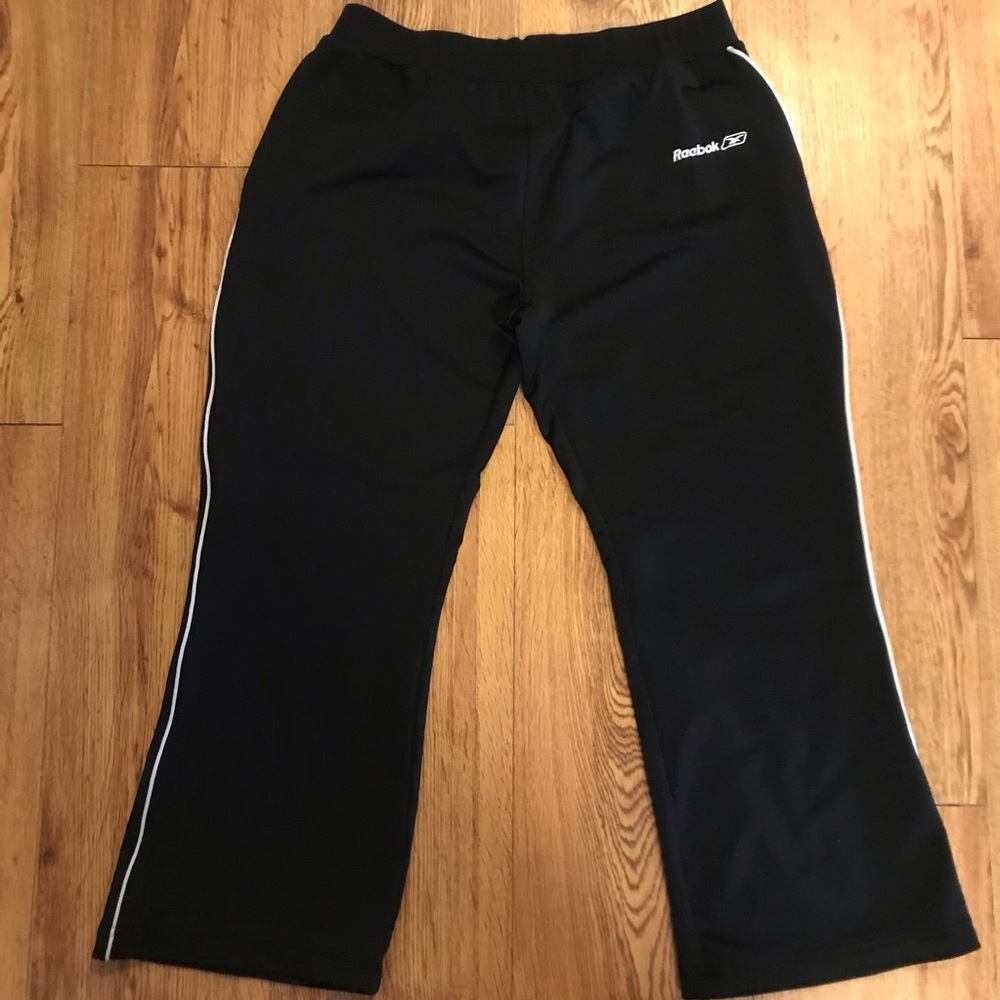 Reebok Black Capri Athletic Womens Size Large
